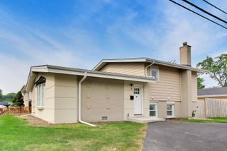 3 W White Oak Street, Arlington Heights, IL 60005