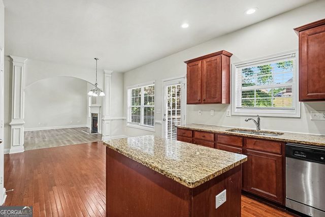 6856 Search Light Trail, Lithonia, GA 30038