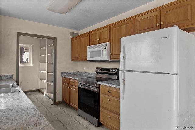 413 Mitchell Avenue, Ordway, CO 81063