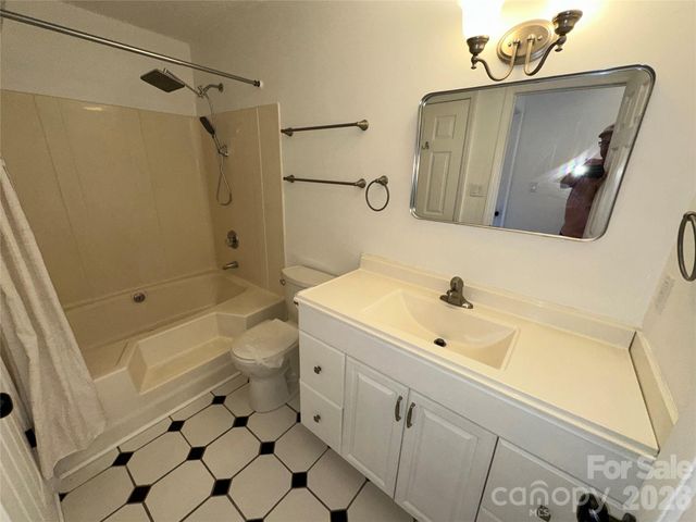 10220 Rockwood Road, Charlotte, NC 28215