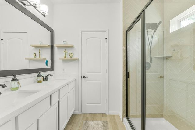 5526 Hyde Park Drive, Pasadena, TX 77505