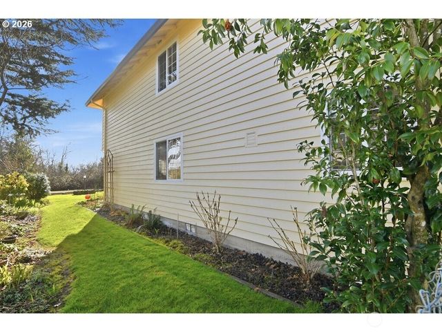 2718 NE 143 Street, Vancouver, WA 98686