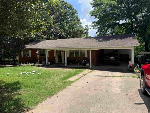 1700 S 12th Avenue, Piggott, AR 72454