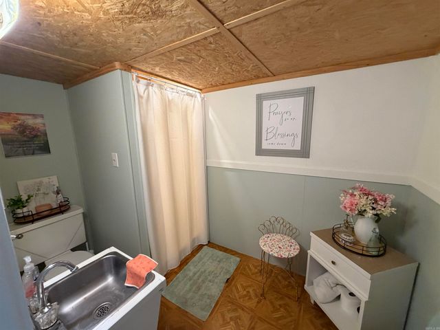 1700 S 12th Avenue, Piggott, AR 72454