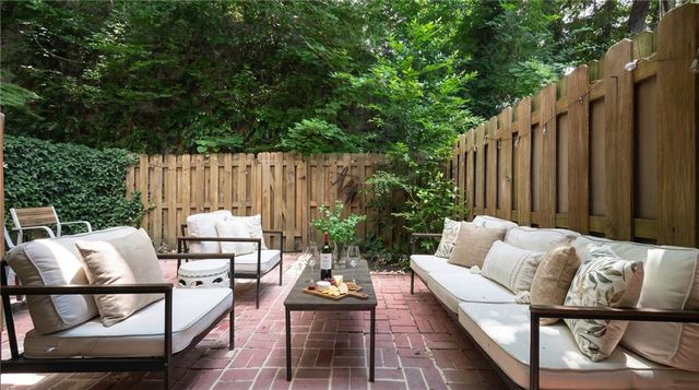 136 Peachtree Memorial Drive NW SC7, Atlanta, GA 30309