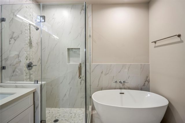 5229 Hillman Street A, Houston, TX 77023