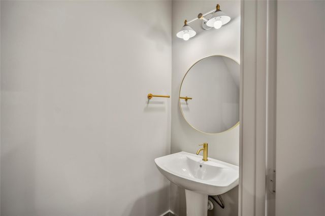 5229 Hillman Street A, Houston, TX 77023