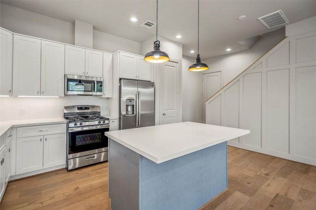 5229 Hillman Street A, Houston, TX 77023