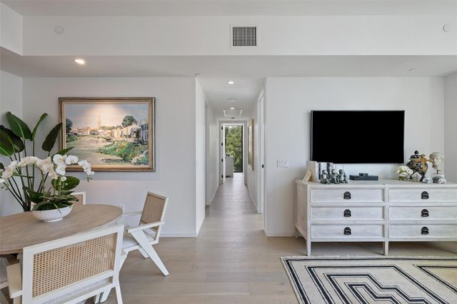 1211 W Riverside DR 3D, Austin, TX 78704