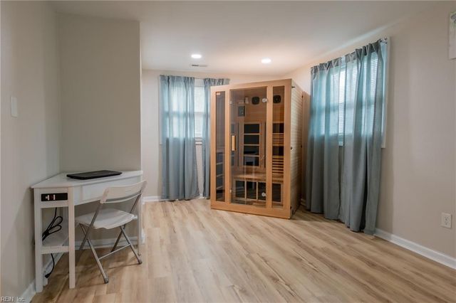 2108 Andrews BLVD, Hampton, VA 23663