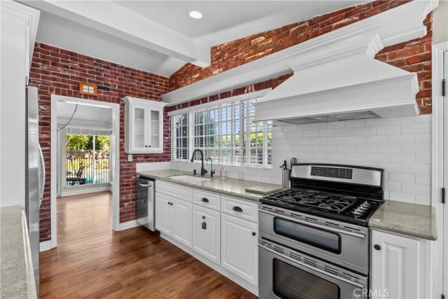 11240 Encino Avenue, Granada Hills, CA 91344