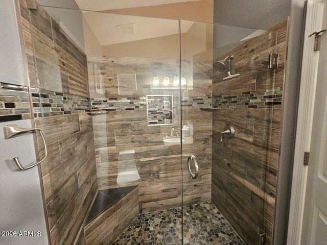 285 W WASHINGTON Avenue, Gilbert, AZ 85233