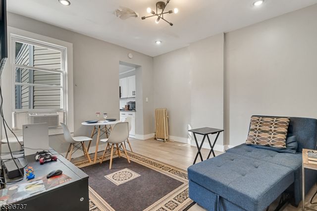 14 Crown St, Bloomfield Twp., NJ 07003