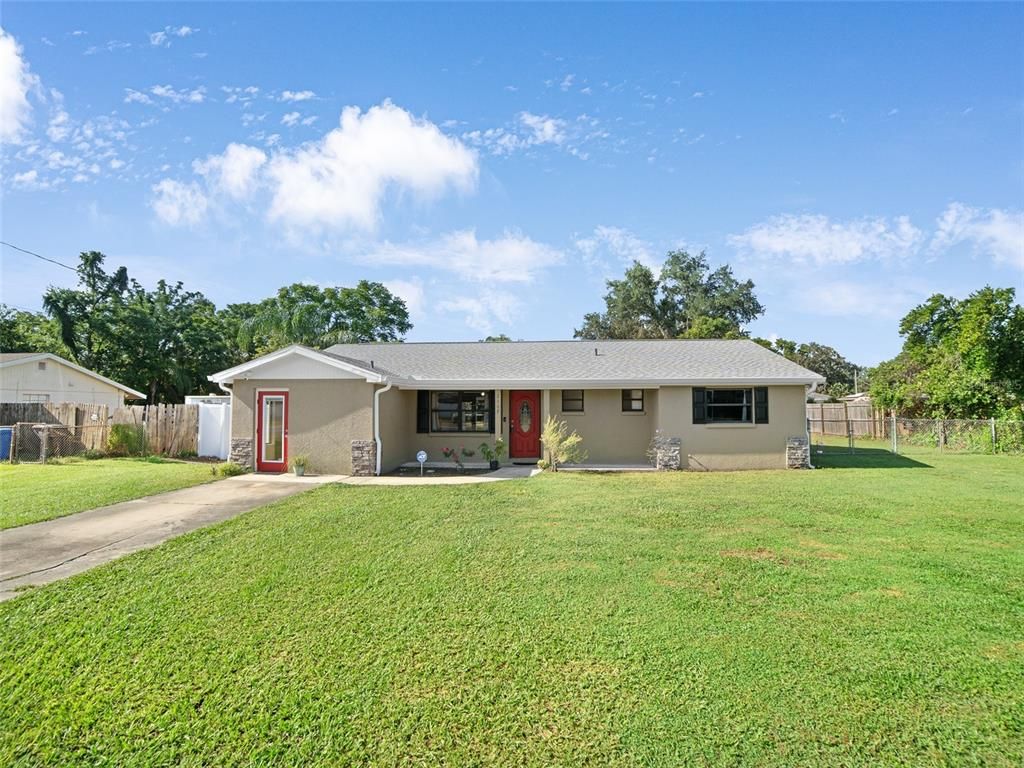 2107 E LUMSDEN AVENUE, Valrico, FL 33594