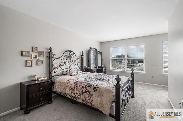 364 Bowler Court, Piscataway, NJ 08854