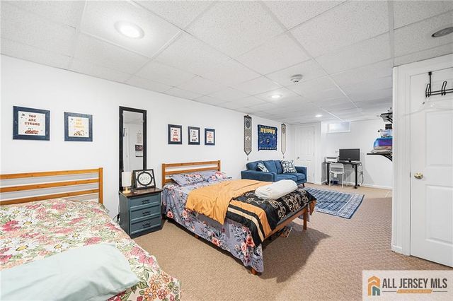 364 Bowler Court, Piscataway, NJ 08854