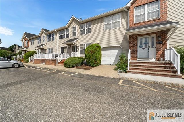 364 Bowler Court, Piscataway, NJ 08854