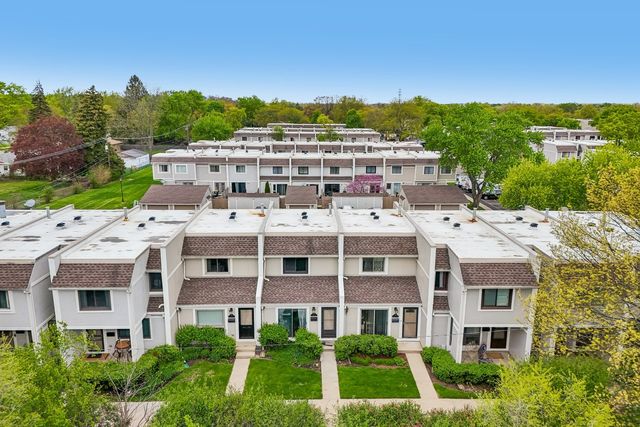 537 Pheasant Court, Grayslake, IL 60030