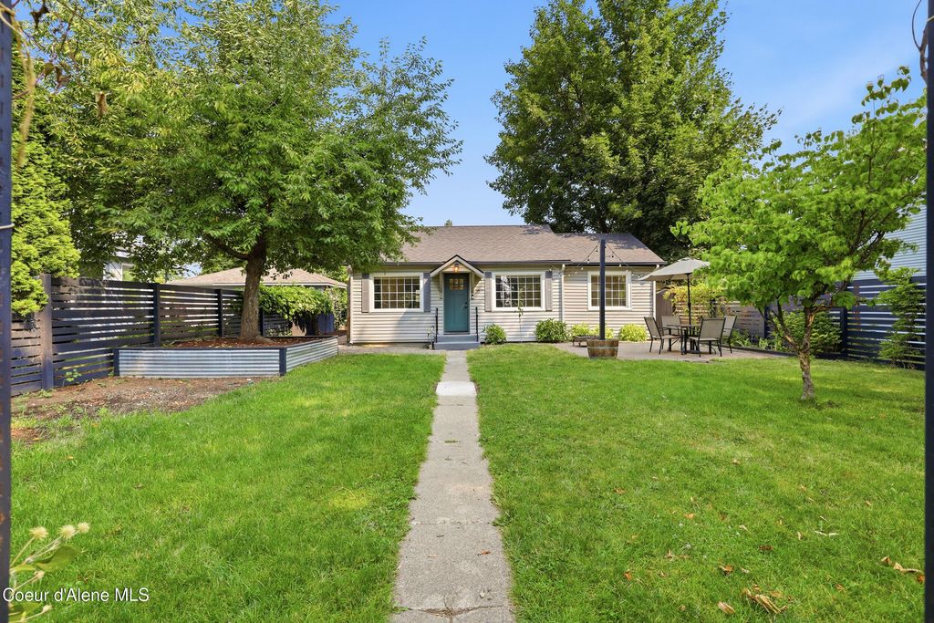 1317 E Pennsylvania Ave, Coeur d'Alene, ID 83814 photo 2