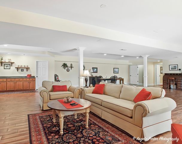 3428 KINGS LAIR Drive, Spring Grove, IL 60081