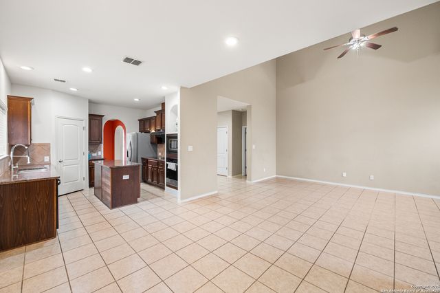 8219 Wayside, San Antonio, TX 78255