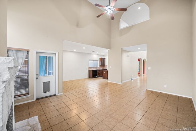 8219 Wayside, San Antonio, TX 78255