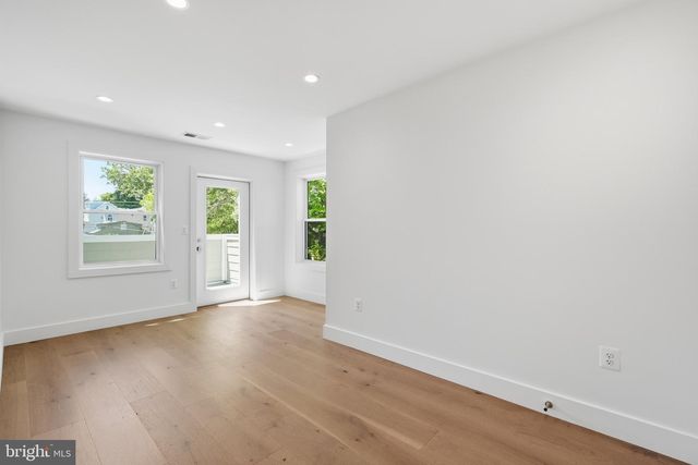 3006 CHANNING ST NE, Washington, DC 20018