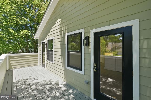 3006 CHANNING ST NE, Washington, DC 20018