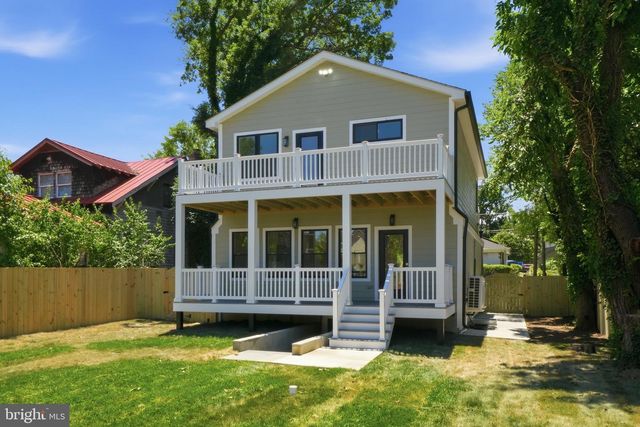 3006 CHANNING ST NE, Washington, DC 20018