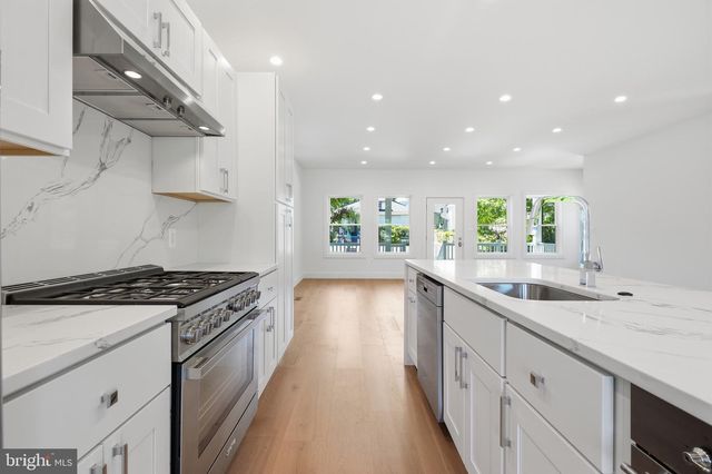 3006 CHANNING ST NE, Washington, DC 20018