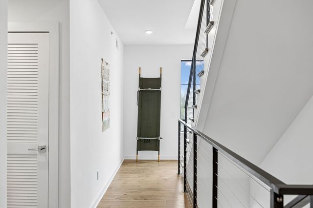 411 Merritt Ave Apt 201, Nashville, TN 37203