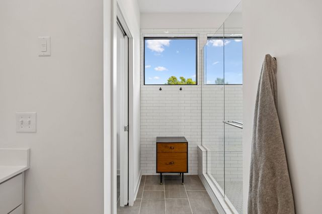 411 Merritt Ave Apt 201, Nashville, TN 37203