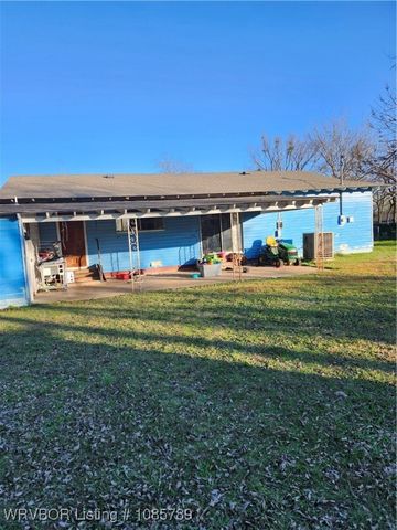 405 Carter Street, Poteau, OK 74953