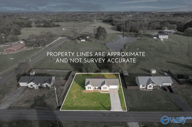 43 Devon Circle, Albertville, AL 35951