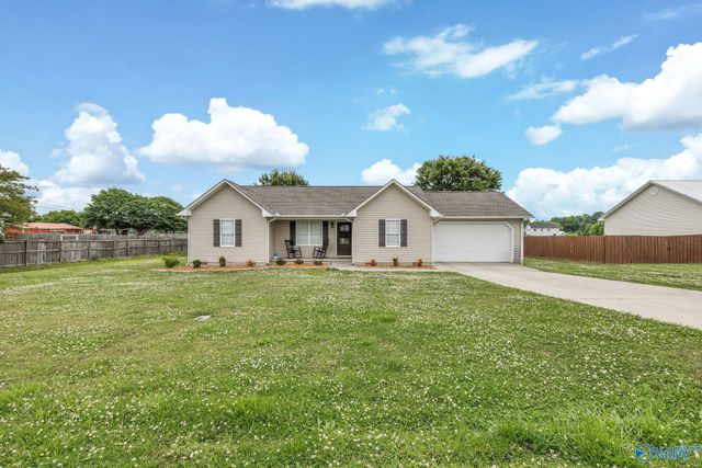 43 Devon Circle, Albertville, AL 35951