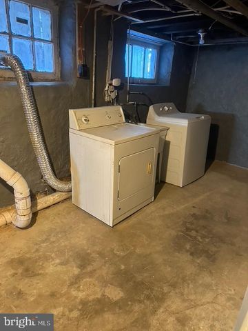 5608 N MASCHER ST, Philadelphia, PA 19120