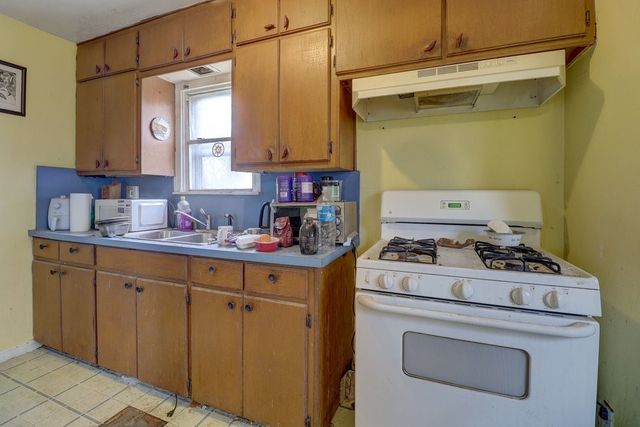 1710 Ferndale Avenue, Dallas, TX 75224