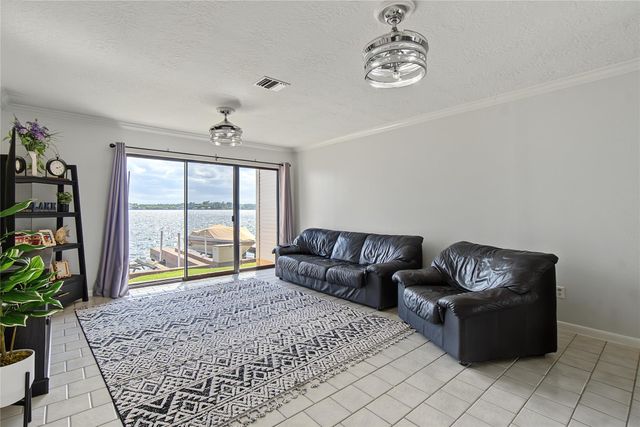 801 River Road 109E, Montgomery, TX 77356