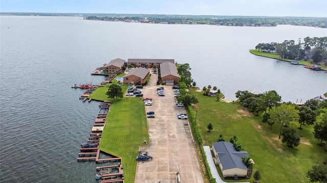 801 River Road 109E, Montgomery, TX 77356