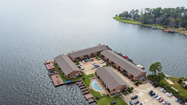 801 River Road 109E, Montgomery, TX 77356