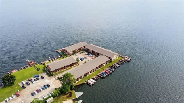 801 River Road 109E, Montgomery, TX 77356