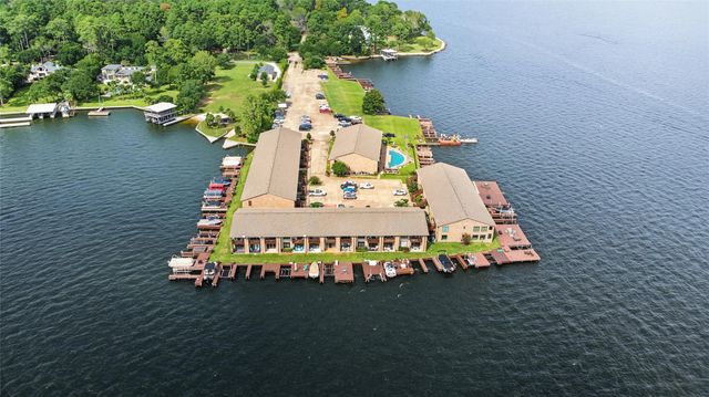 801 River Road 109E, Montgomery, TX 77356
