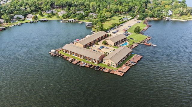 801 River Road 109E, Montgomery, TX 77356