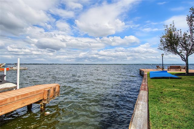 801 River Road 109E, Montgomery, TX 77356