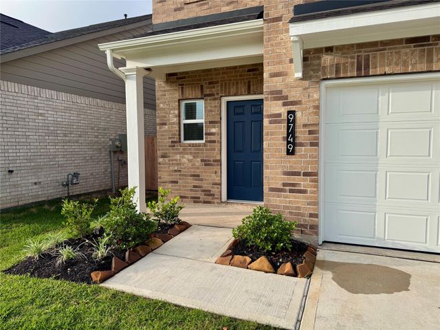 9749 Enclave Ridge Road, Willis, TX 77318