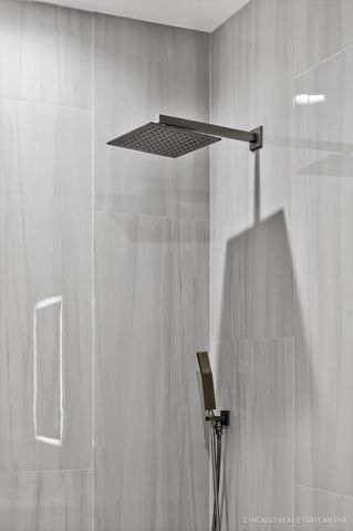 6090 Belmont Road, Downers Grove, IL 60516