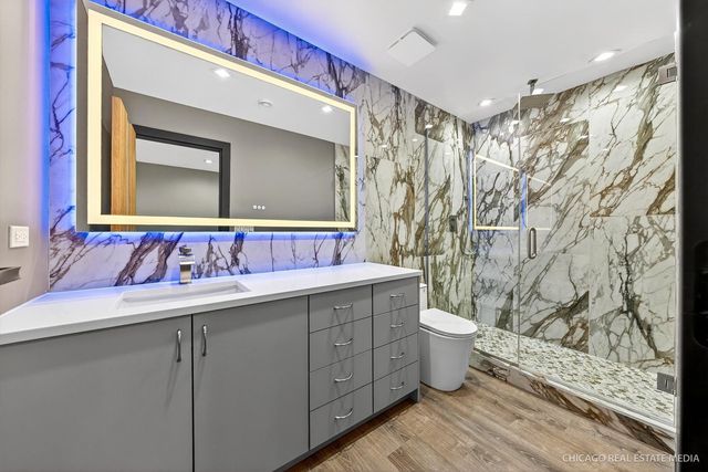 6090 Belmont Road, Downers Grove, IL 60516