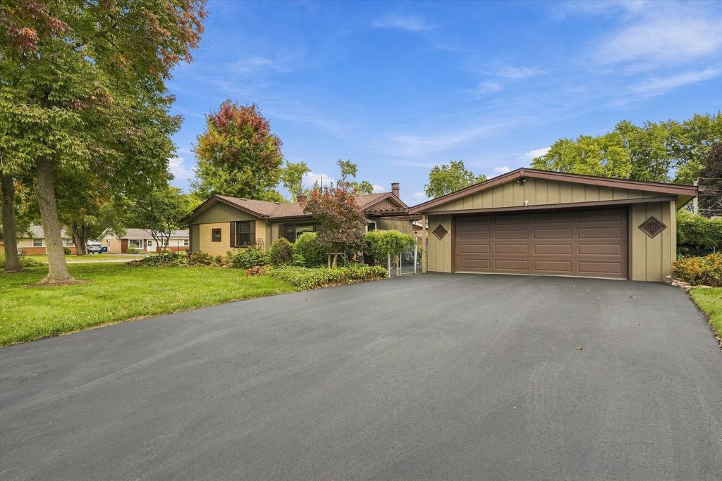 5447 131st Street, Crestwood, IL 60418 — photo 2