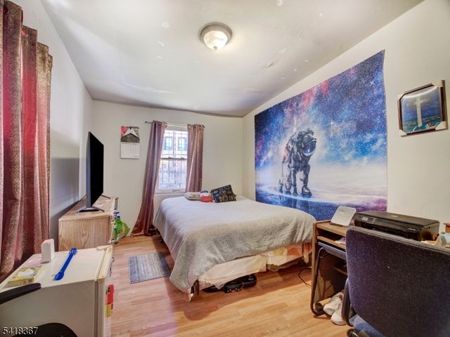 39 Rankin St, Elizabeth City, NJ 07206