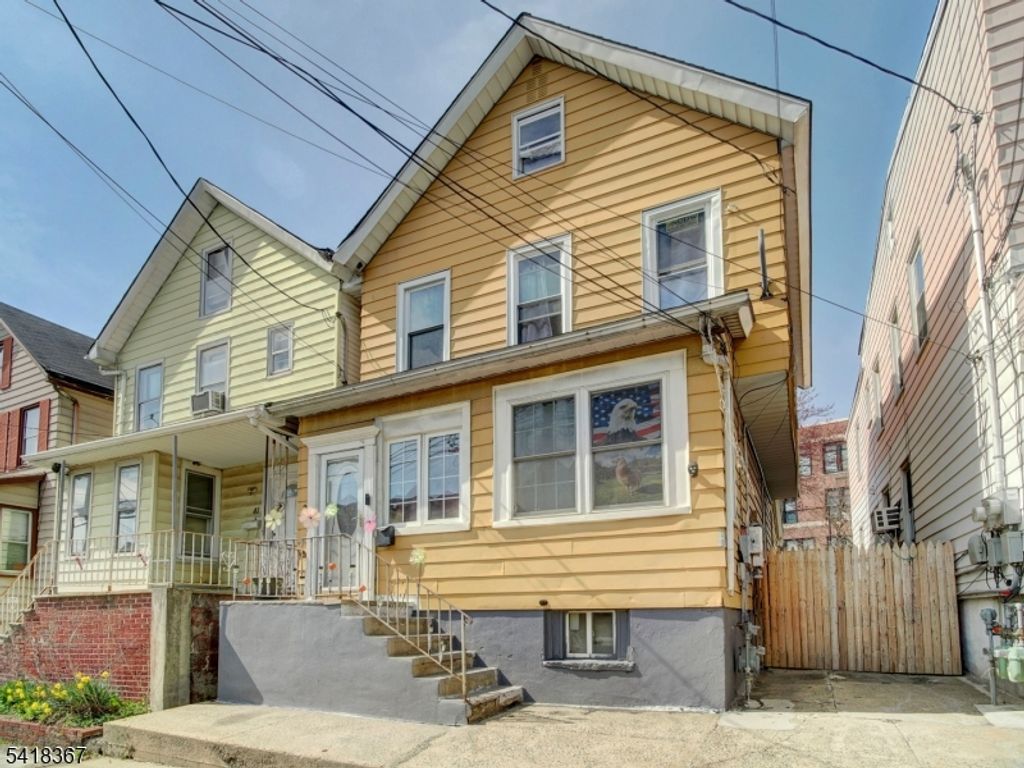39 Rankin St, Elizabeth City, NJ 07206 — photo 2